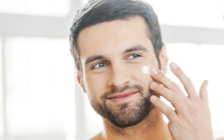 How Men Can Get Clear Skin: Home Remedies, Skincare Routine and Diet Tips for Acne